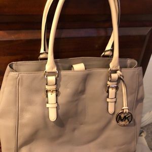 Michael Kors Leather handbag